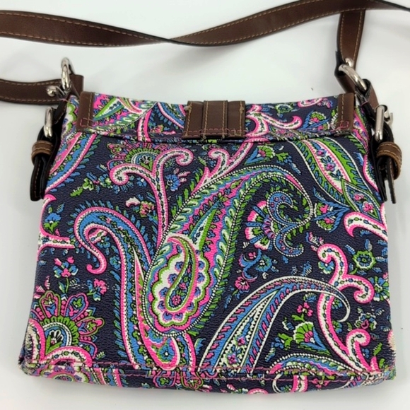 Chaps Great quality  crossbody purse great condition ! - Picture 6 of 14